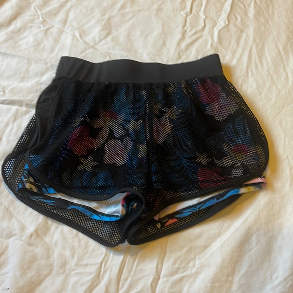 Tropical booty shorts